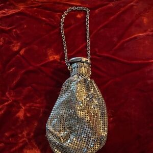 Whiting & Davis Silver Mesh Purse Beggars Purse--Expandable Gate Neck W/ Chain